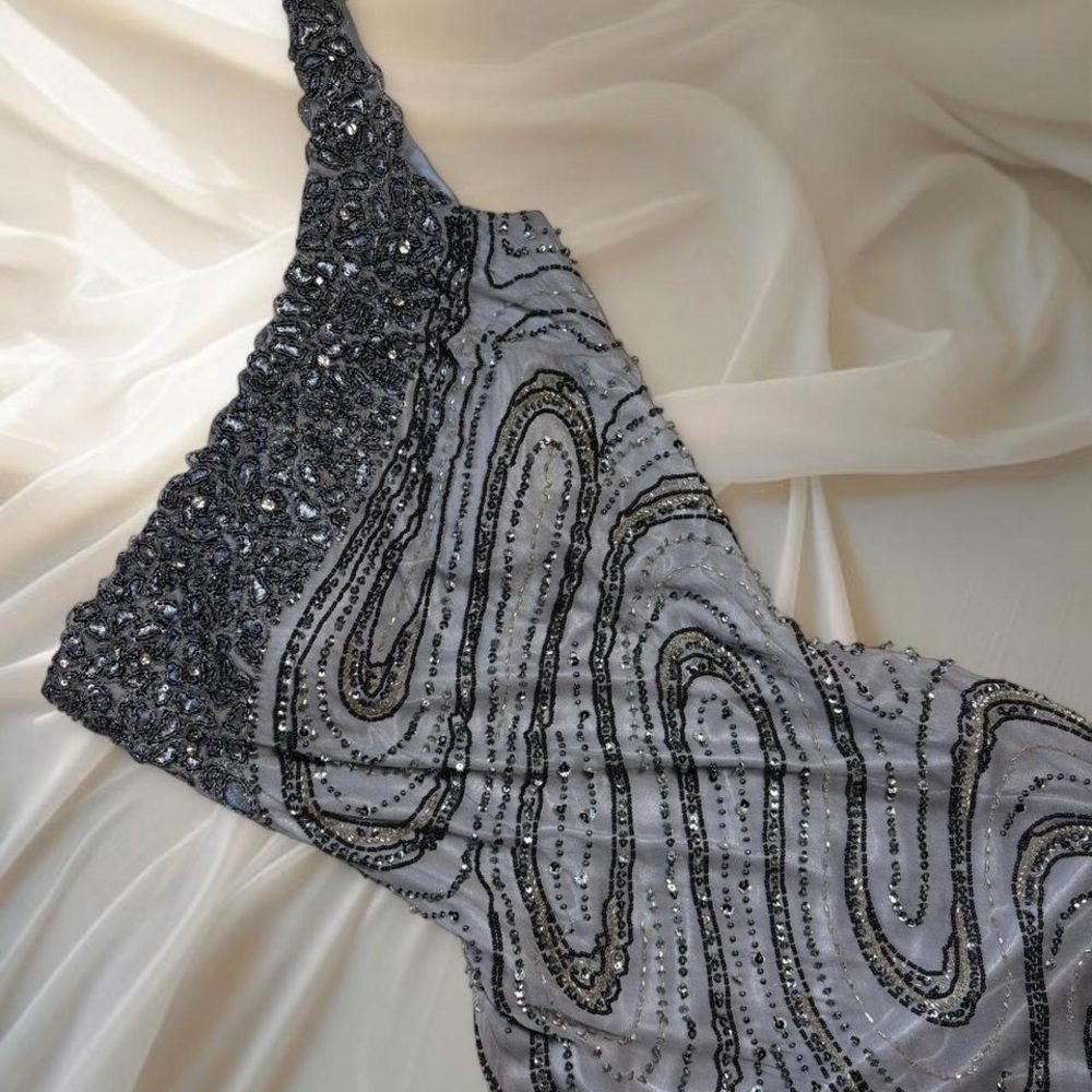 Incredible Archival Y2K Grail Noir Ombré Silk Beaded Siren Gown - 6